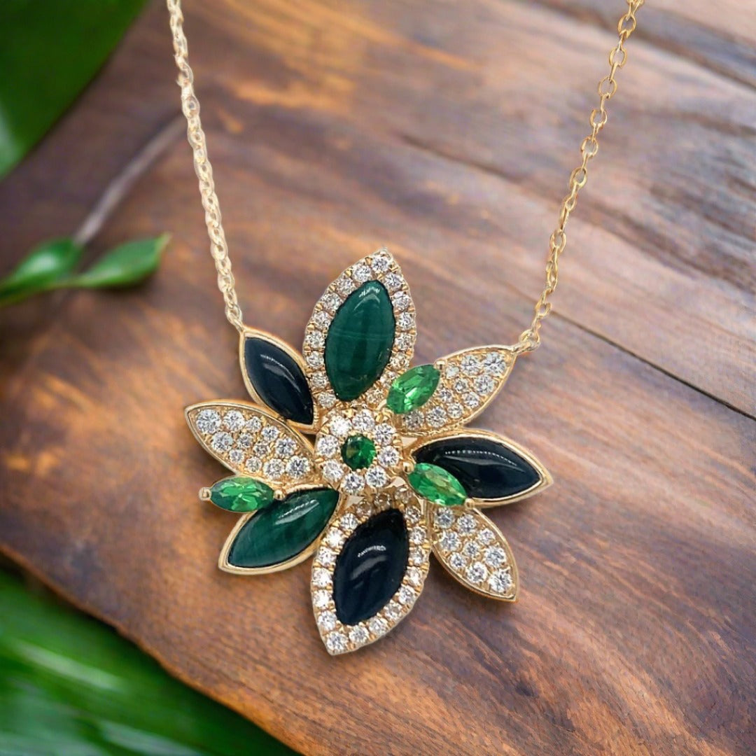 Deco Flower Necklace